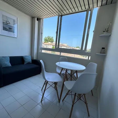 Port Vauban. Apartamento *