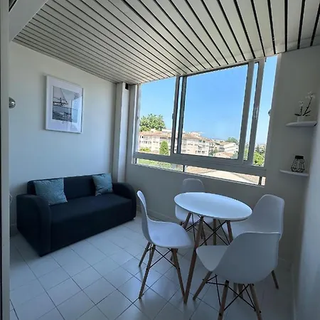 Apartment Port Vauban. *